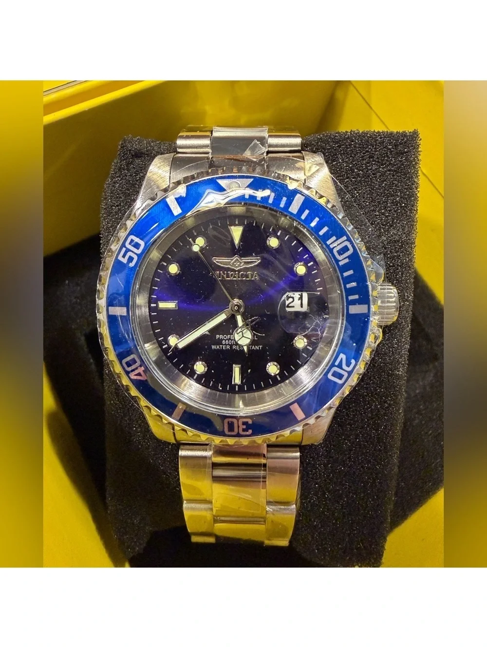 Invicta Mens Pro Diver Series Blue and Stainless Steel Watch NEW